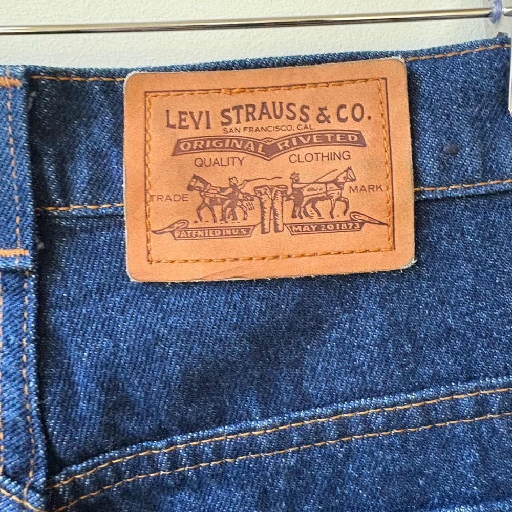 Levi's Orange Tab 90s Dark Indigo Jeans​​ - Picture 6 of 16
